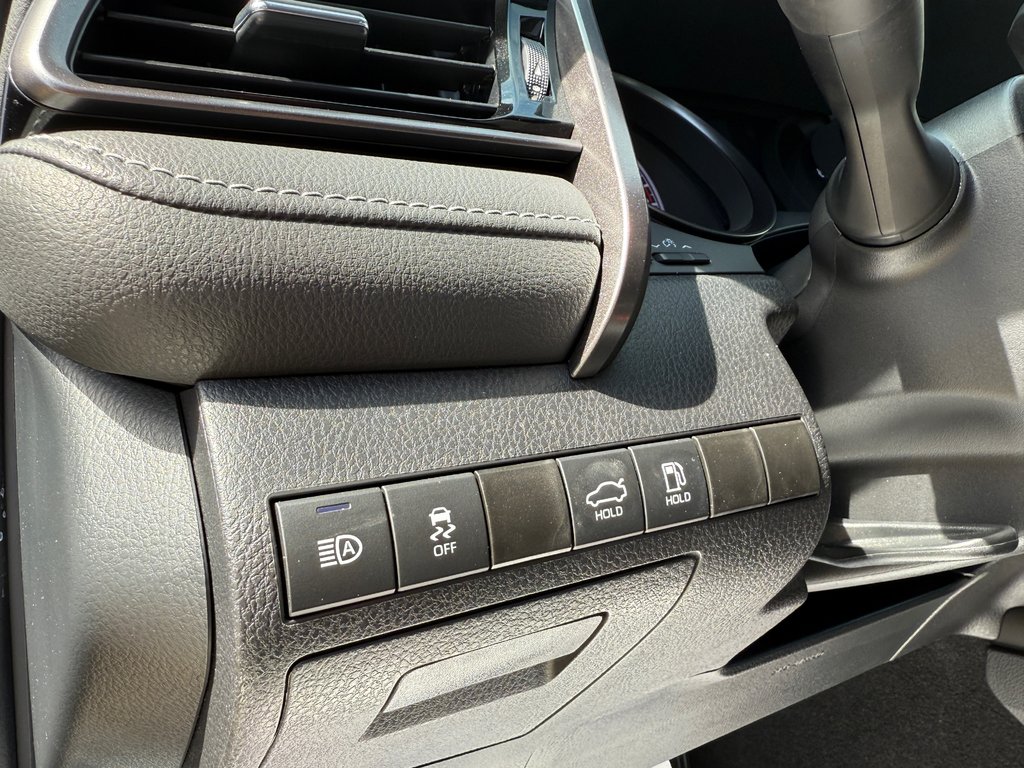 2021 Toyota Camry SE in Drummondville, Quebec - 13 - w1024h768px