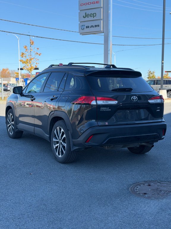 2025 Toyota Corolla Cross LE in Saint-Hyacinthe, Quebec - 7 - w1024h768px