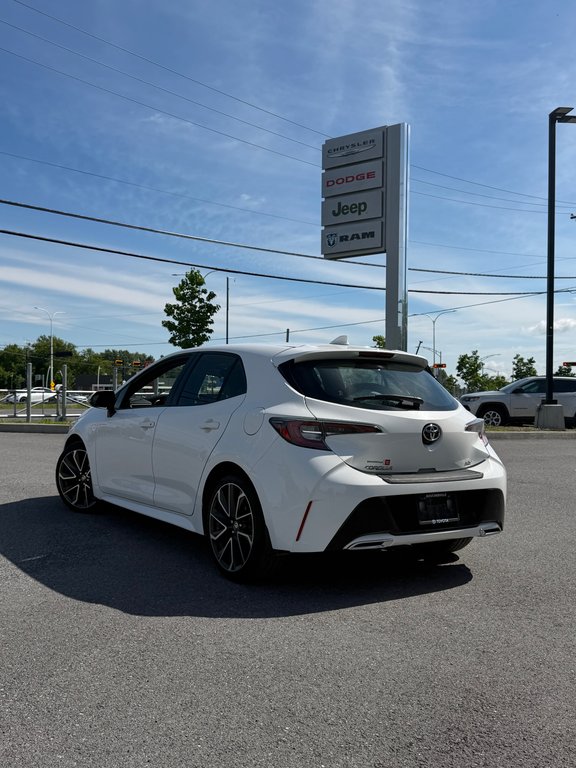 2019 Toyota Corolla Hatchback SE in Saint-Hyacinthe, Quebec - 2 - w1024h768px