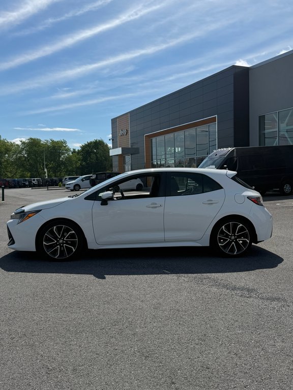 2019 Toyota Corolla Hatchback SE in Saint-Hyacinthe, Quebec - 5 - w1024h768px