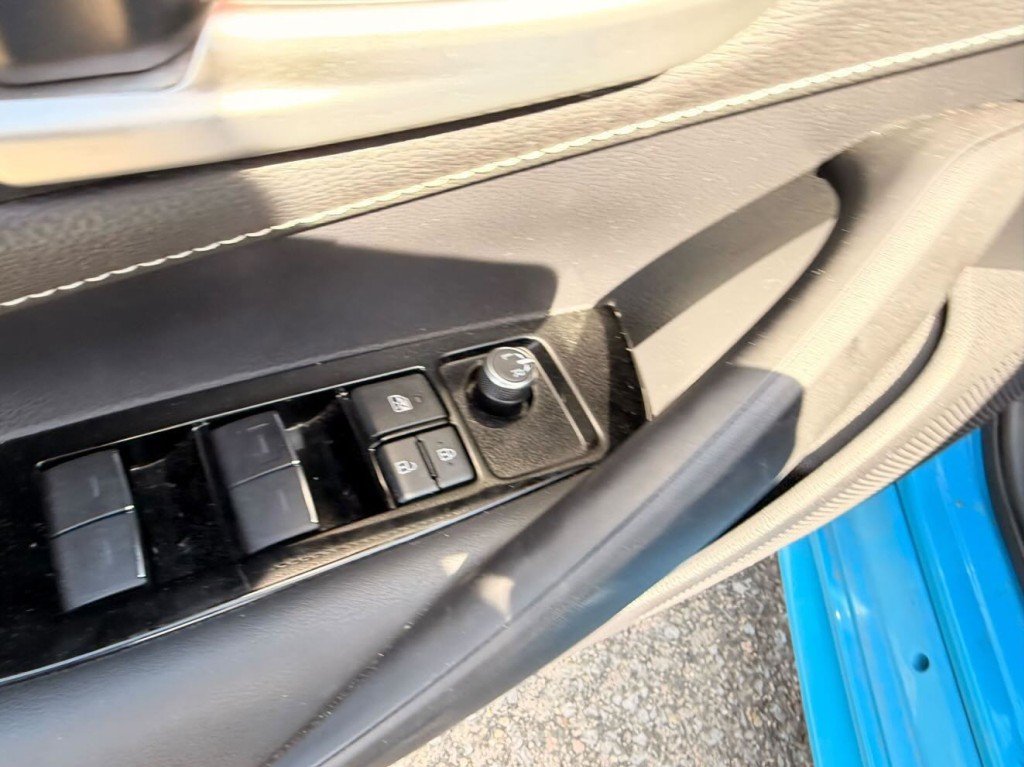 2020 Toyota Corolla Hatchback Hatchback in Quebec, Quebec - 15 - w1024h768px