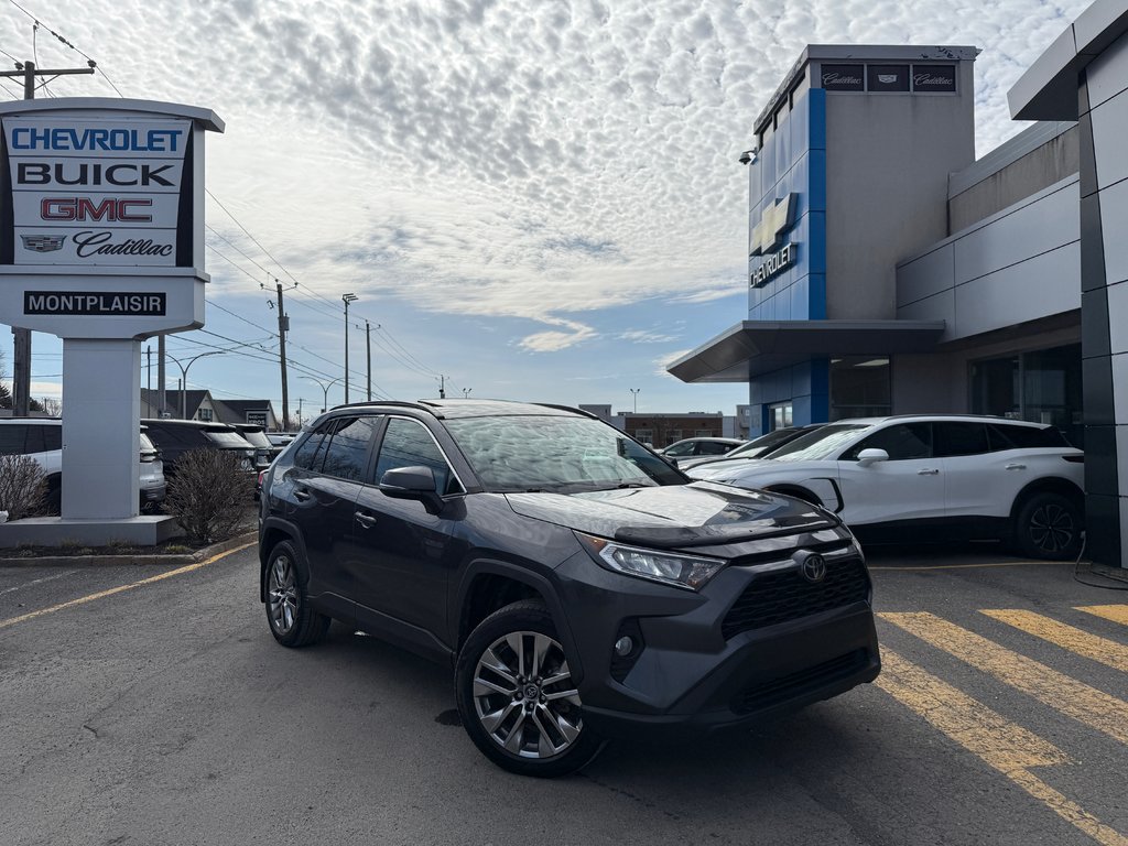 2023 Toyota RAV4 XLE in Drummondville, Quebec - 1 - w1024h768px
