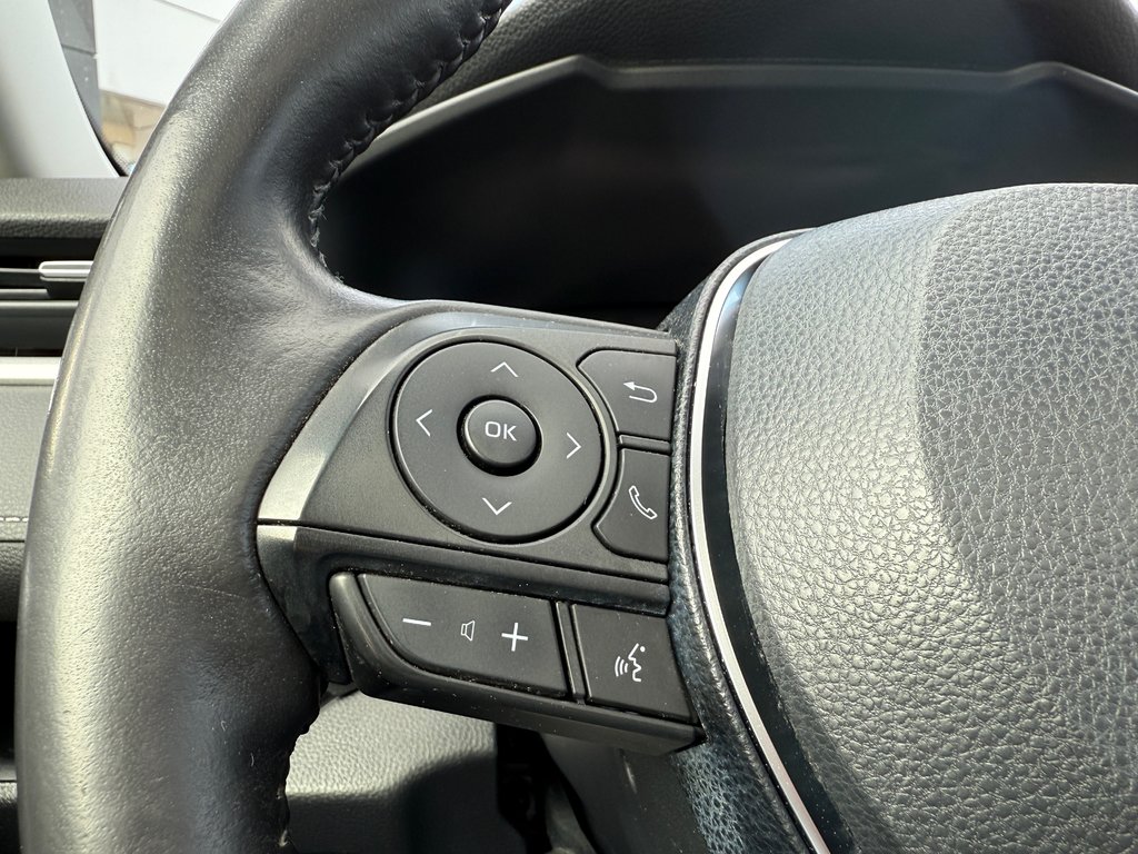 2023 Toyota RAV4 XLE in Drummondville, Quebec - 13 - w1024h768px