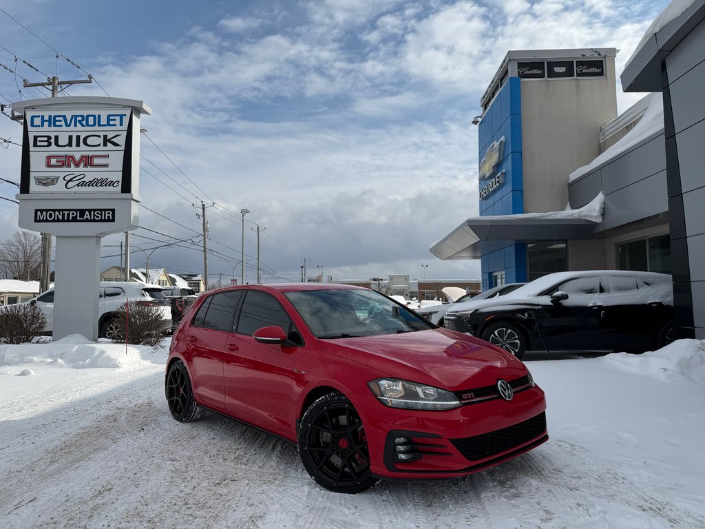 Volkswagen Golf 5-dr GTI 20 TSI 2019 à Drummondville, Québec - 1 - w1024h768px