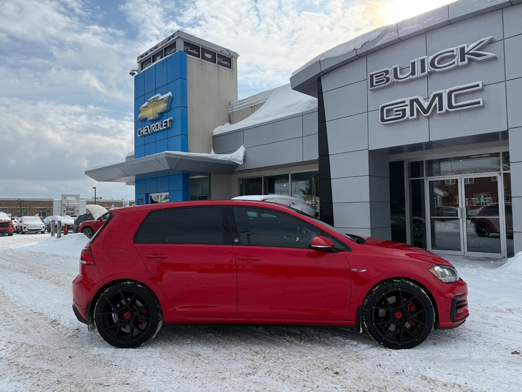 Volkswagen Golf 5-dr GTI 20 TSI 2019 à Drummondville, Québec - 3 - w1024h768px