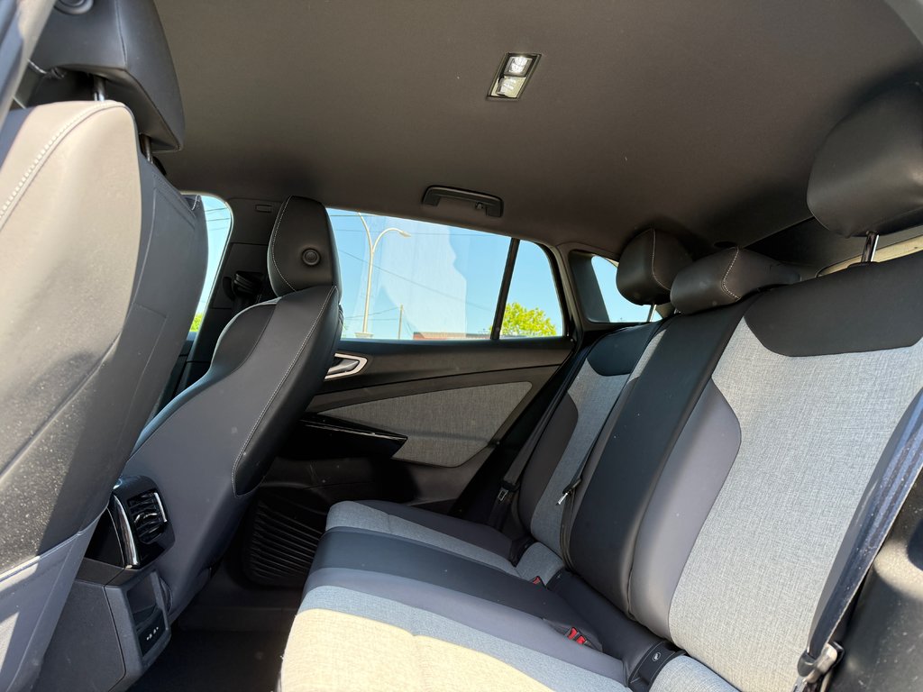 Volkswagen ID.4 Pro 2023 à Drummondville, Québec - 9 - w1024h768px