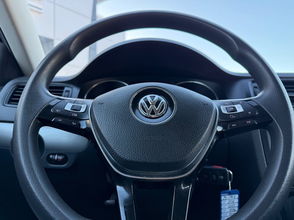 2016 Volkswagen Jetta Sedan TRENDLINE in Drummondville, Quebec - 12 - w1024h768px