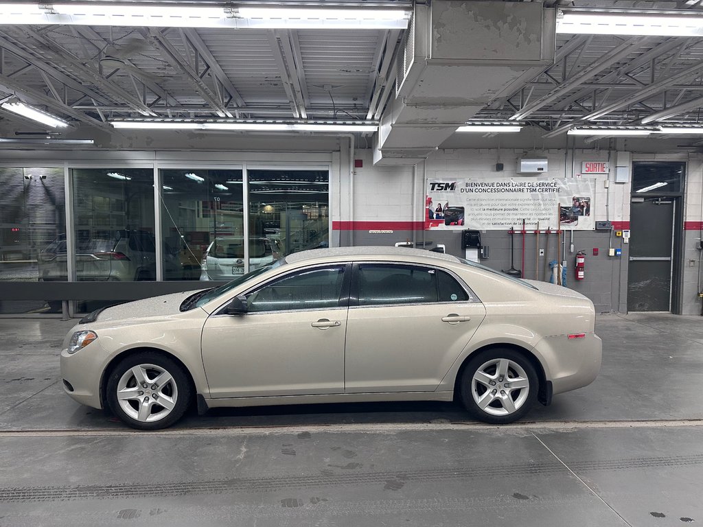 2012  Malibu LS in Cowansville, Quebec - 2 - w1024h768px