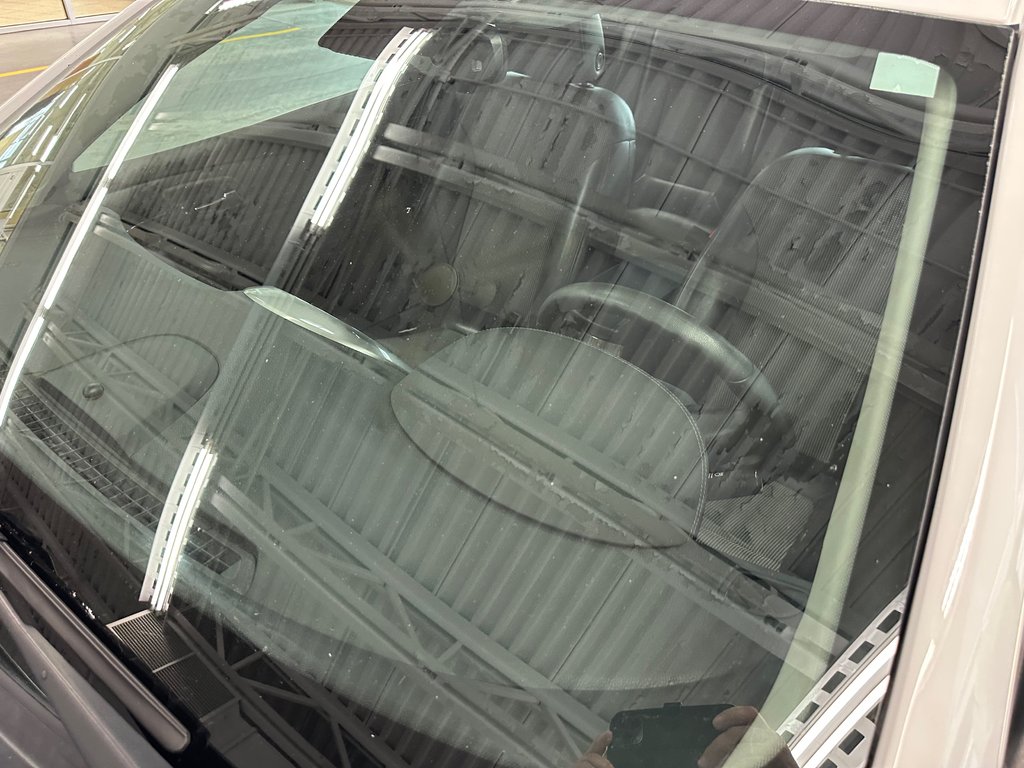 2014 Chevrolet Malibu LT in Cowansville, Quebec - 12 - w1024h768px