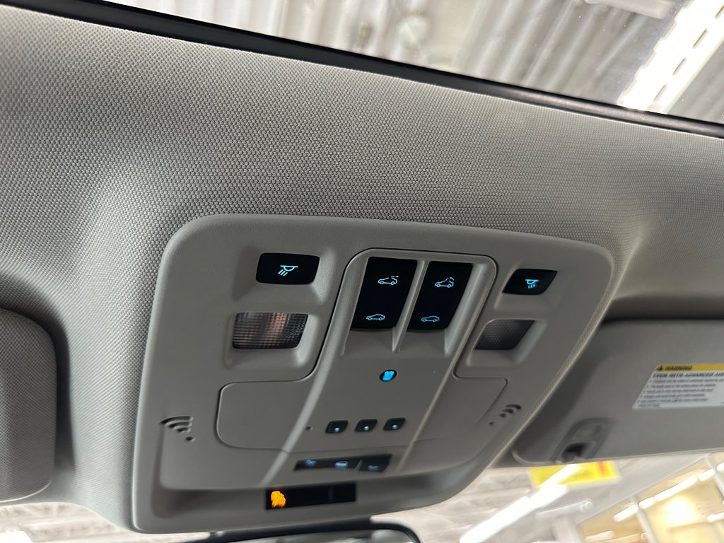 2014 Chevrolet Malibu LT in Cowansville, Quebec - 37 - w1024h768px