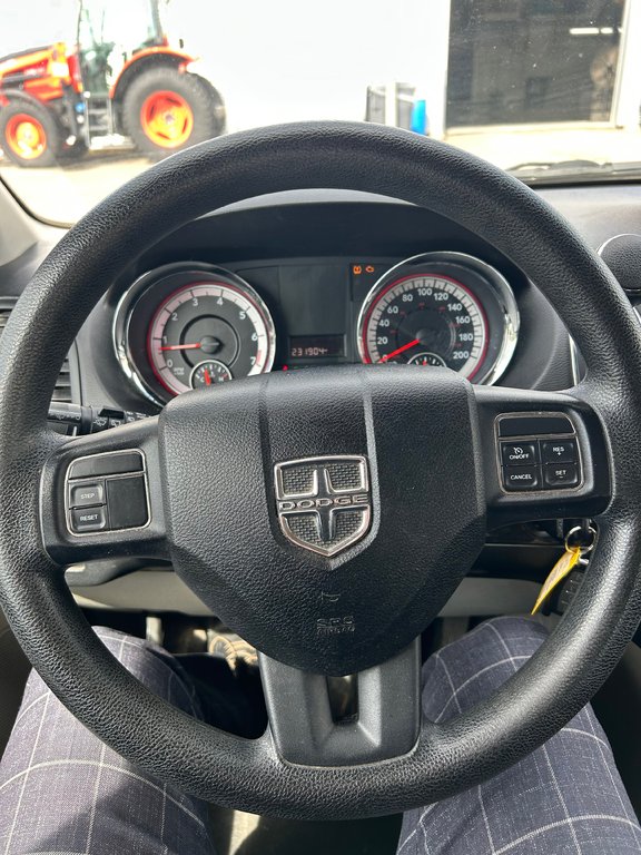 2013 Dodge Grand Caravan SE in Cowansville, Quebec - 9 - w1024h768px