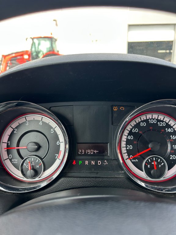 2013 Dodge Grand Caravan SE in Cowansville, Quebec - 10 - w1024h768px
