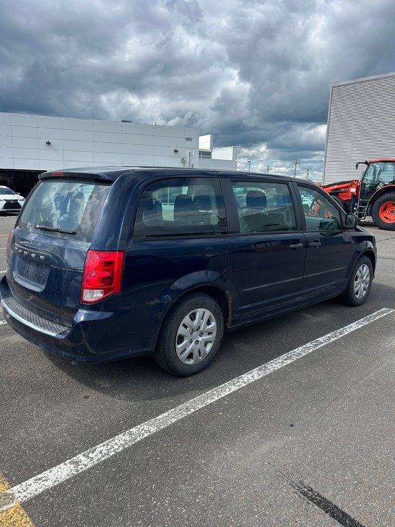 2013 Dodge Grand Caravan SE in Cowansville, Quebec - 3 - w1024h768px