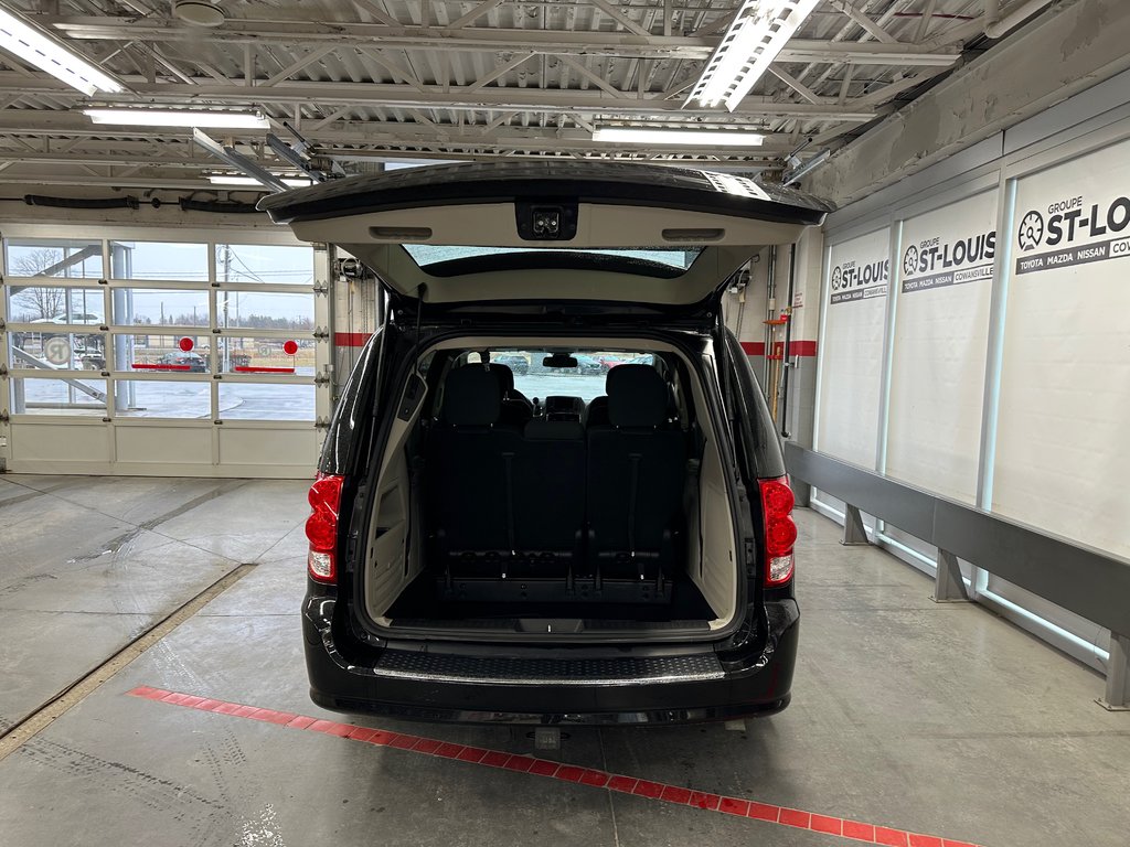 2019 Dodge Grand Caravan Crew in Cowansville, Quebec - 4 - w1024h768px