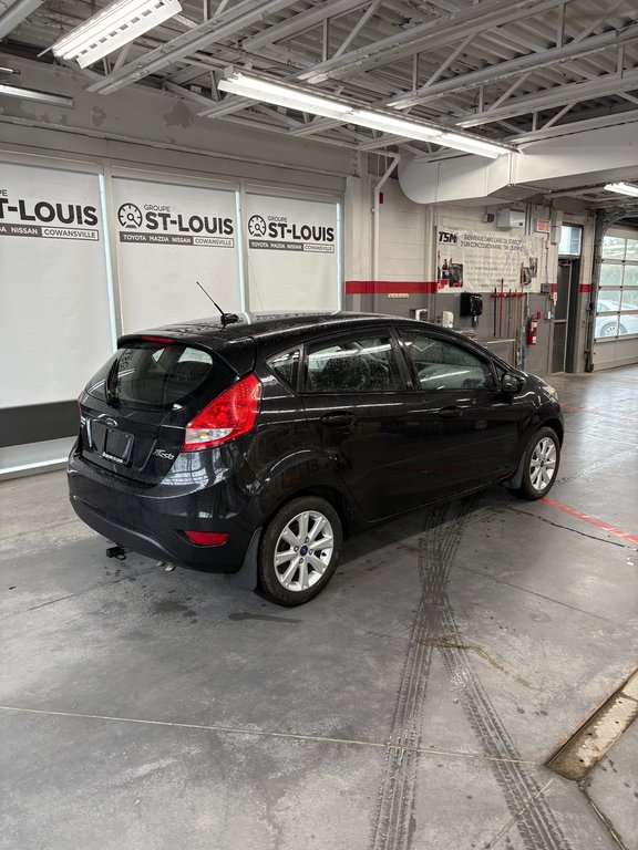 2013 Ford Fiesta SE in Cowansville, Quebec - 11 - w1024h768px