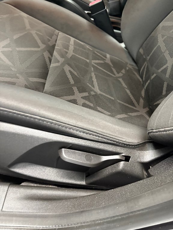 2013 Ford Fiesta SE in Cowansville, Quebec - 18 - w1024h768px
