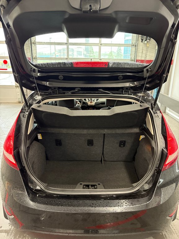 2013 Ford Fiesta SE in Cowansville, Quebec - 10 - w1024h768px