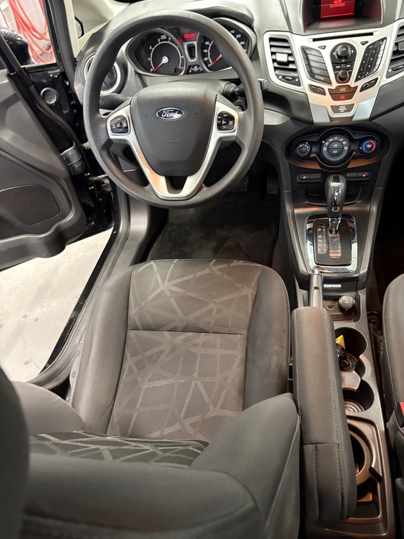 2013 Ford Fiesta SE in Cowansville, Quebec - 16 - w1024h768px