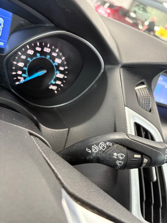 Ford Focus SE 2014 à Cowansville, Québec - 33 - w1024h768px
