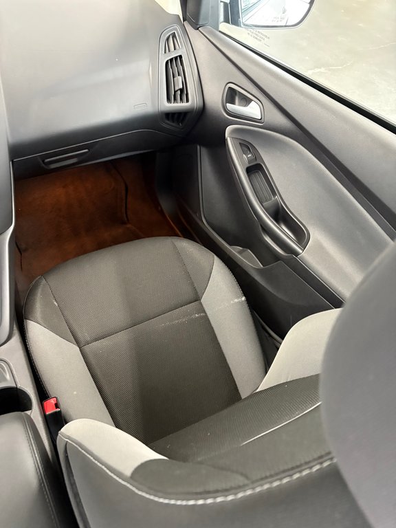 Ford Focus SE 2014 à Cowansville, Québec - 15 - w1024h768px