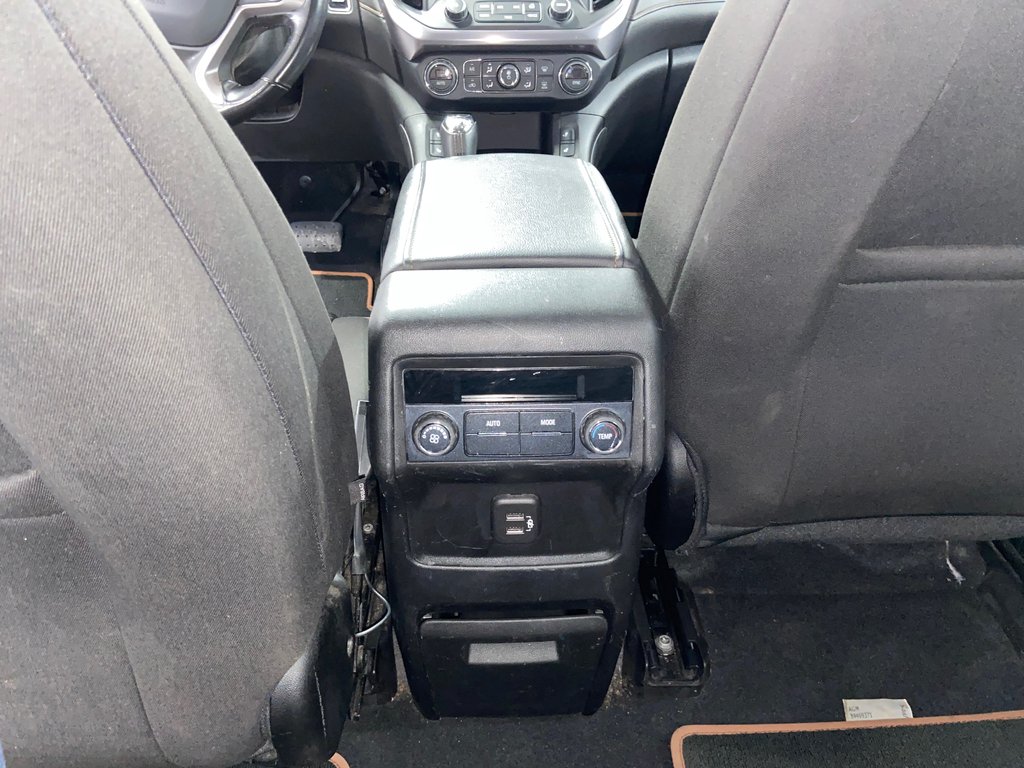 GMC Acadia SLE  AWD 2019 à Cowansville, Québec - 23 - w1024h768px