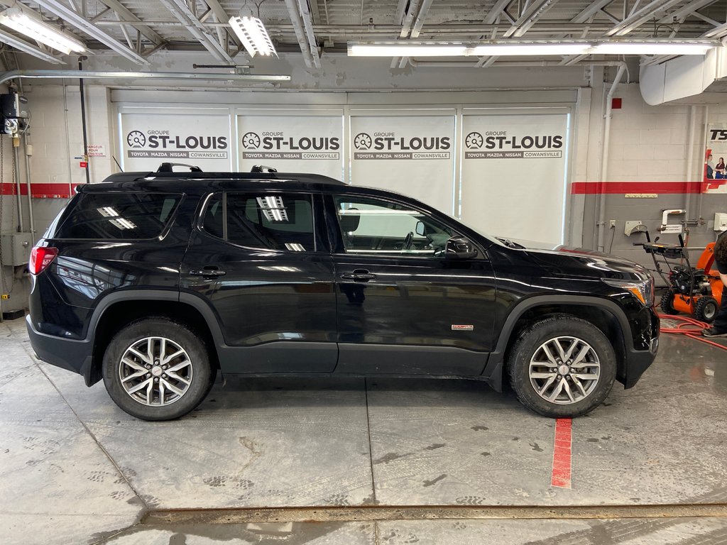 GMC Acadia SLE  AWD 2019 à Cowansville, Québec - 2 - w1024h768px