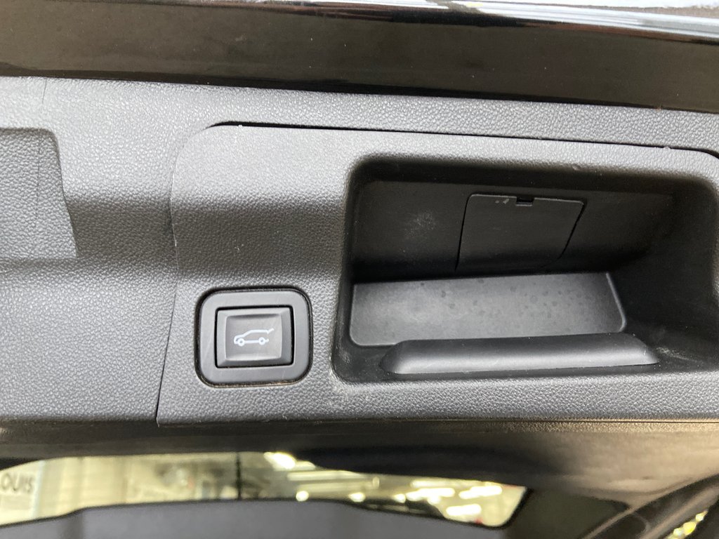 GMC Acadia SLE  AWD 2019 à Cowansville, Québec - 10 - w1024h768px