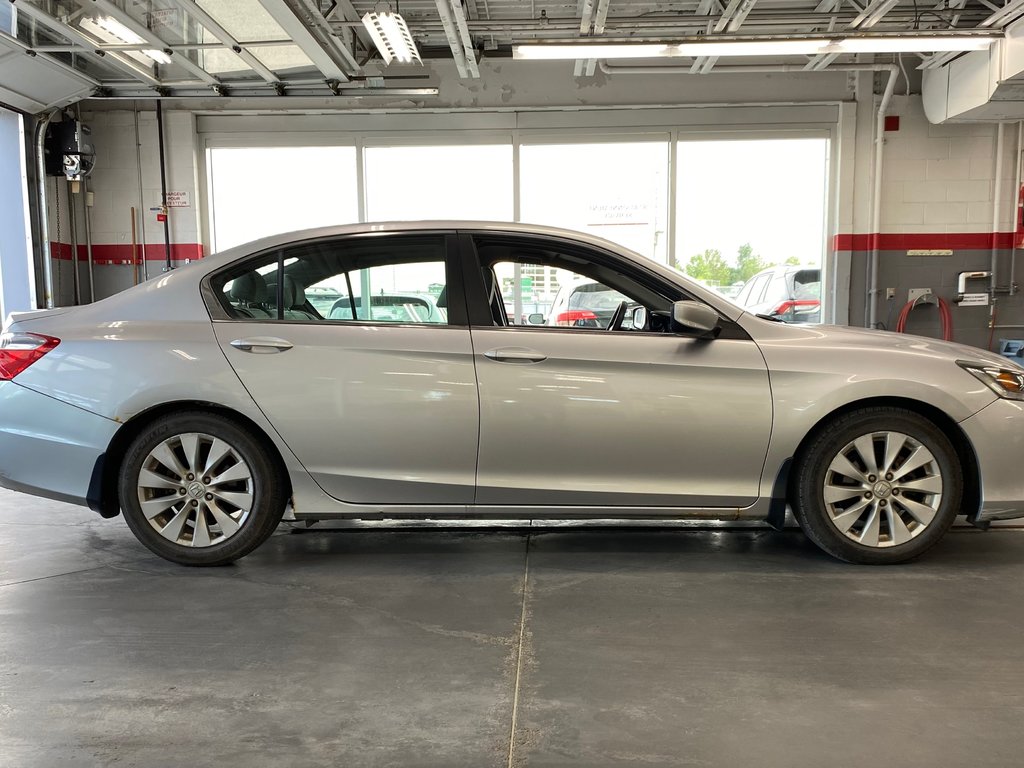 Honda Accord Sedan LX 2013 à Cowansville, Québec - 4 - w1024h768px