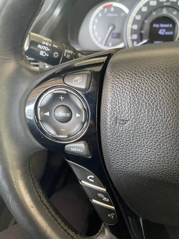 2017 Honda Accord Sedan SE in Cowansville, Quebec - 17 - w1024h768px