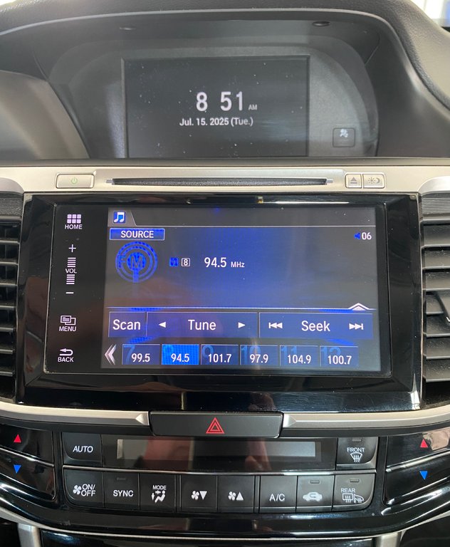 2017 Honda Accord Sedan SE in Cowansville, Quebec - 20 - w1024h768px