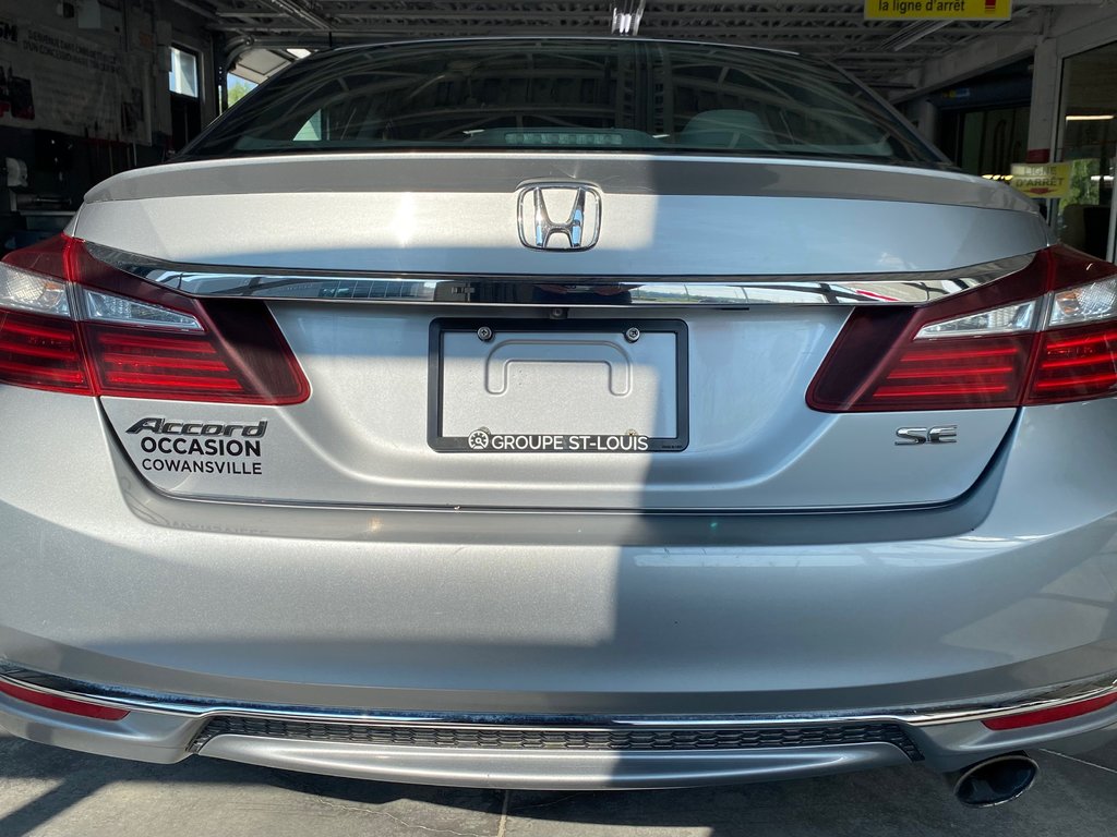2017 Honda Accord Sedan SE in Cowansville, Quebec - 8 - w1024h768px
