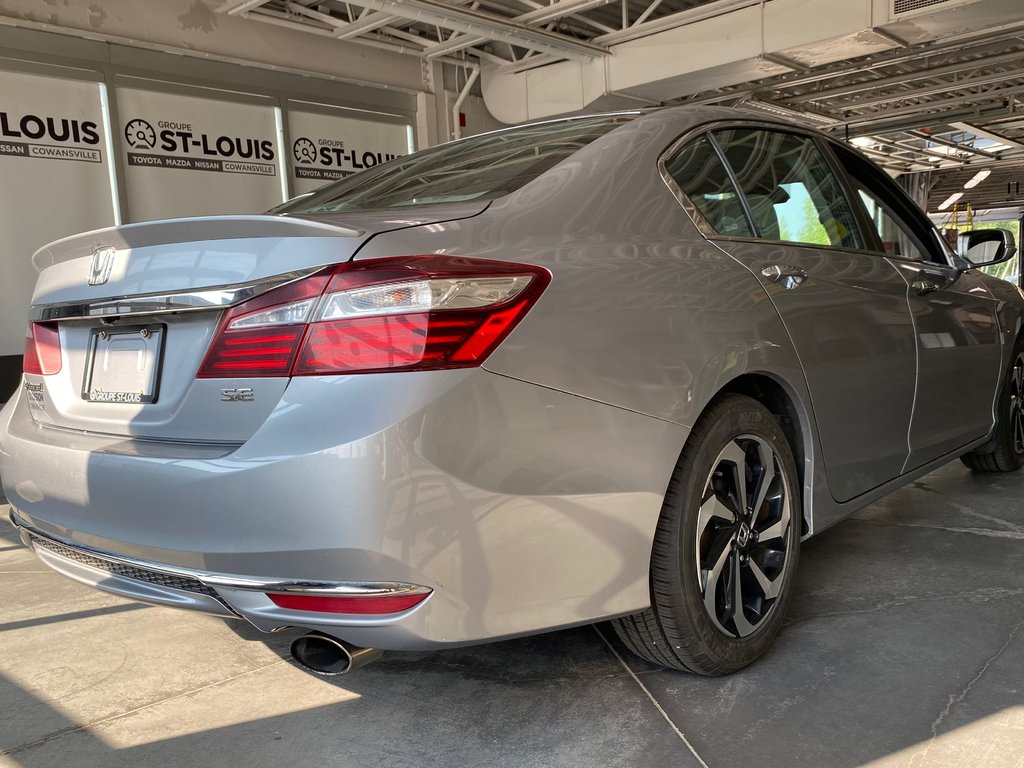 2017 Honda Accord Sedan SE in Cowansville, Quebec - 7 - w1024h768px