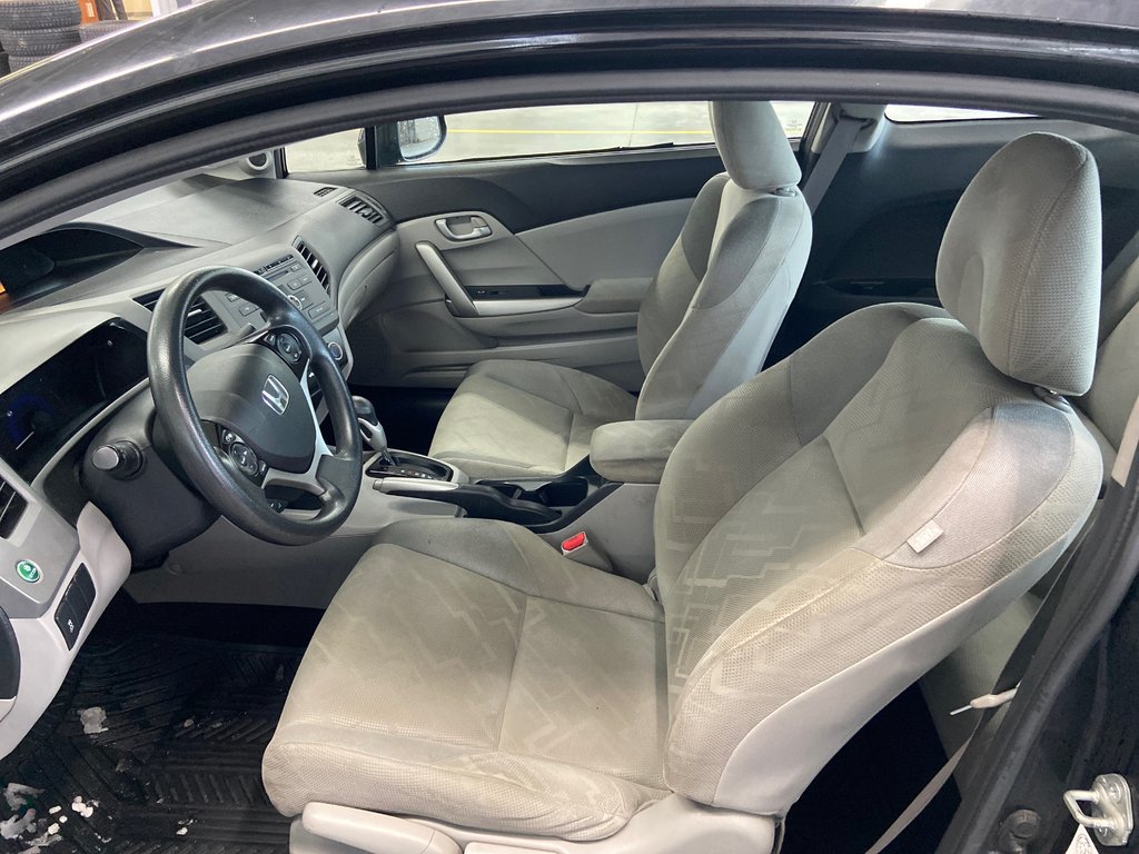 Honda Civic Cpe LX 2012 à Cowansville, Québec - 23 - w1024h768px