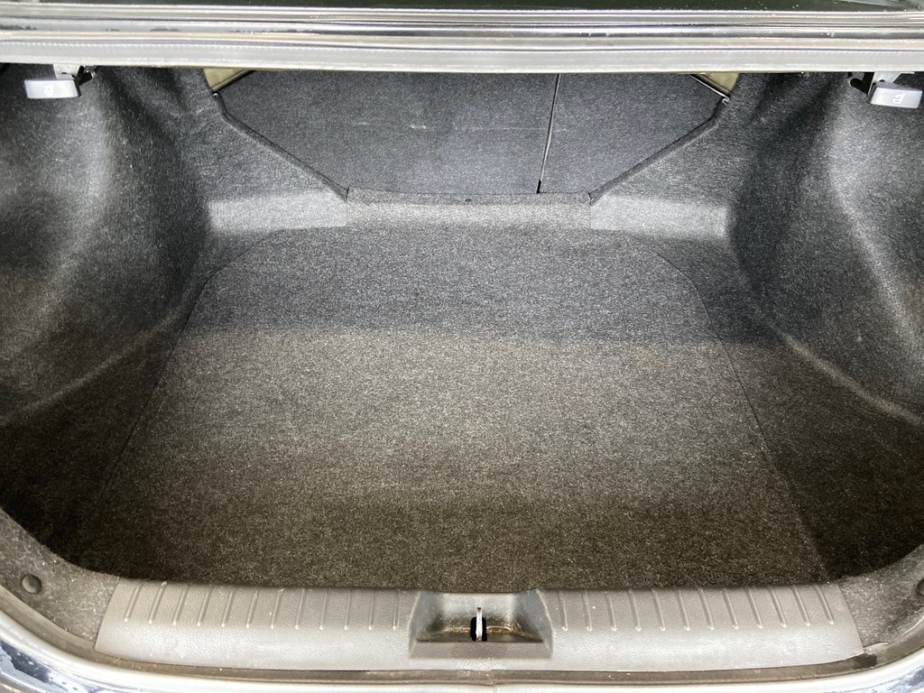 Honda Civic Cpe LX 2012 à Cowansville, Québec - 7 - w1024h768px