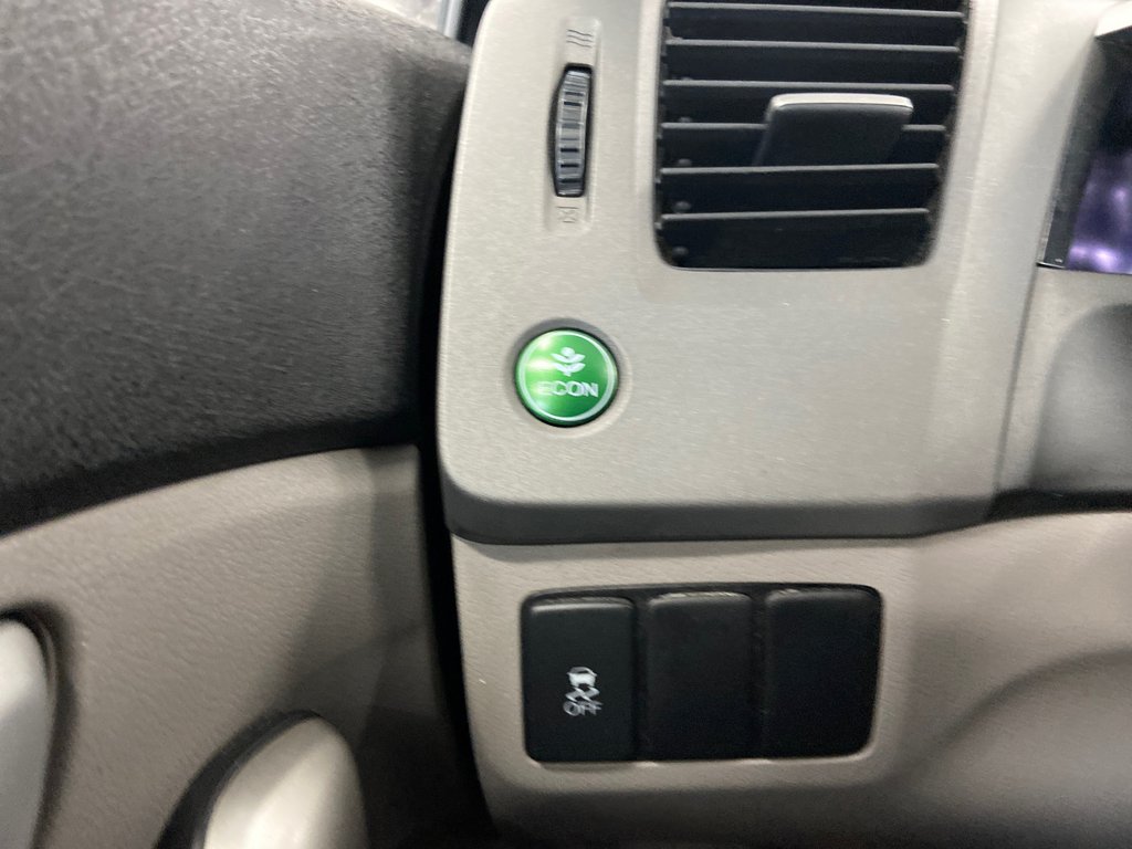 Honda Civic Cpe LX 2012 à Cowansville, Québec - 30 - w1024h768px