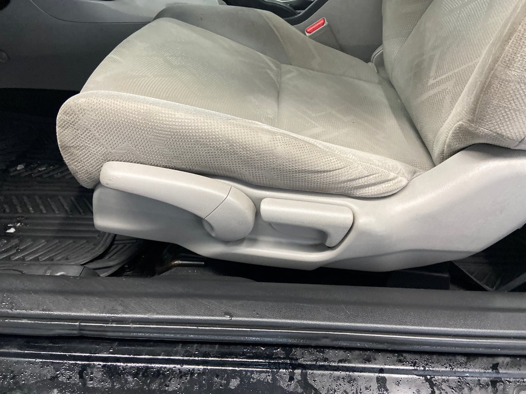 Honda Civic Cpe LX 2012 à Cowansville, Québec - 21 - w1024h768px