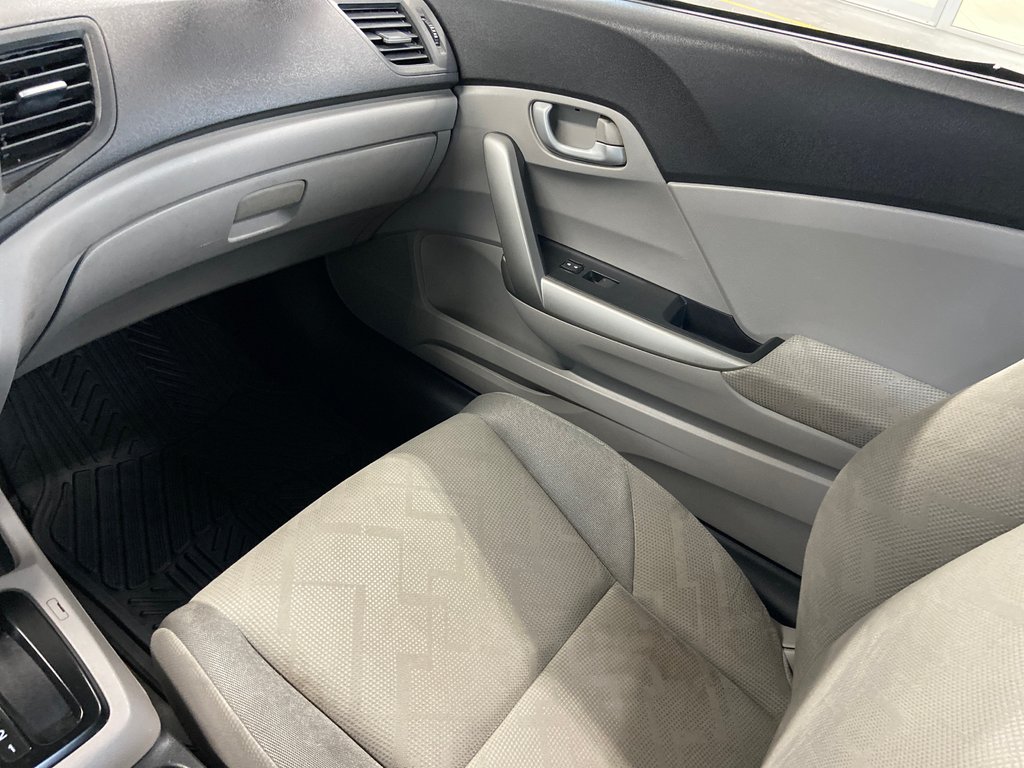Honda Civic Cpe LX 2012 à Cowansville, Québec - 28 - w1024h768px