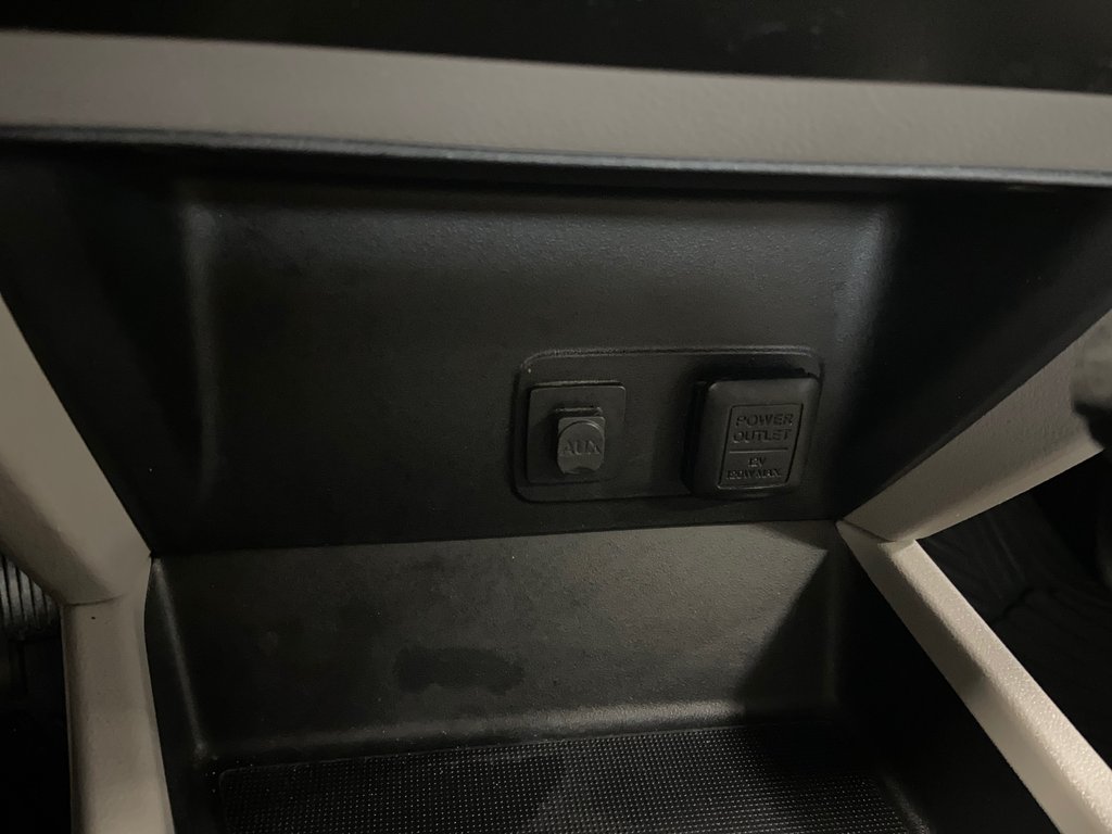 Honda Civic Cpe LX 2012 à Cowansville, Québec - 35 - w1024h768px