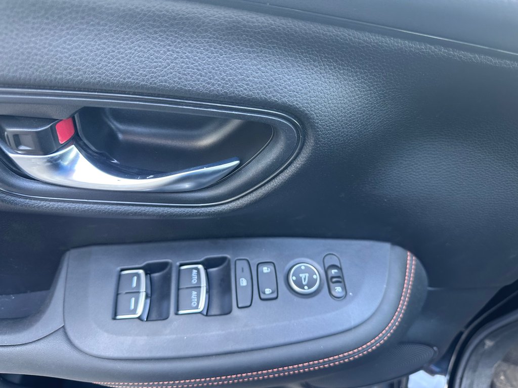 Honda HR-V Sport-B 2024 à Cowansville, Québec - 12 - w1024h768px