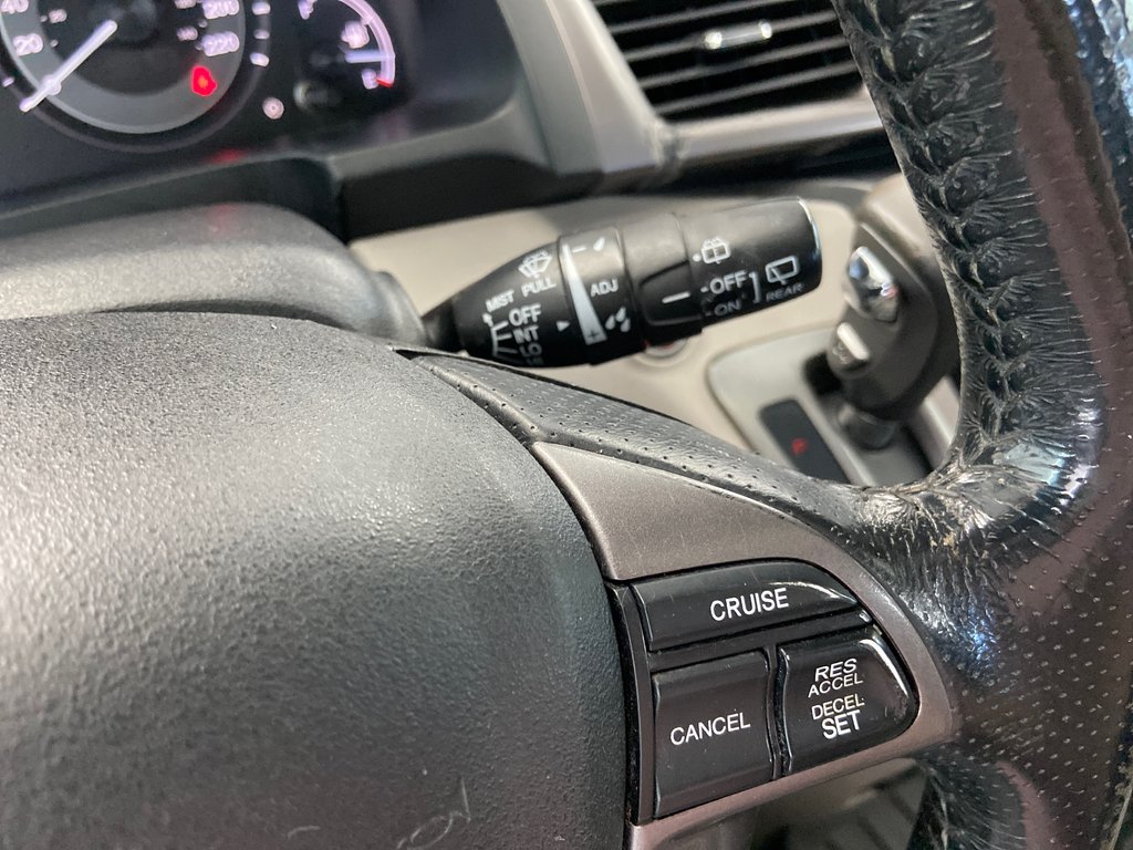 2015 Honda Odyssey EX-L in Cowansville, Quebec - 41 - w1024h768px