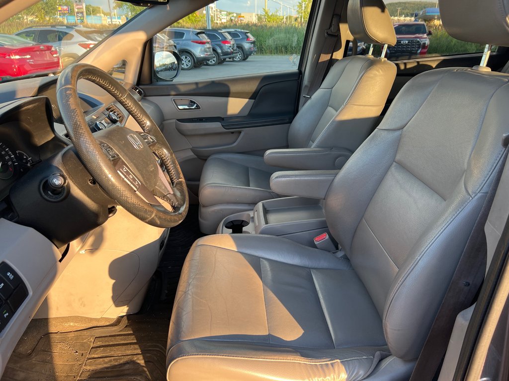 2015 Honda Odyssey EX-L in Cowansville, Quebec - 4 - w1024h768px