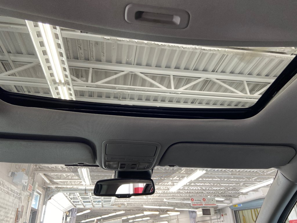 2015 Honda Odyssey EX-L in Cowansville, Quebec - 36 - w1024h768px