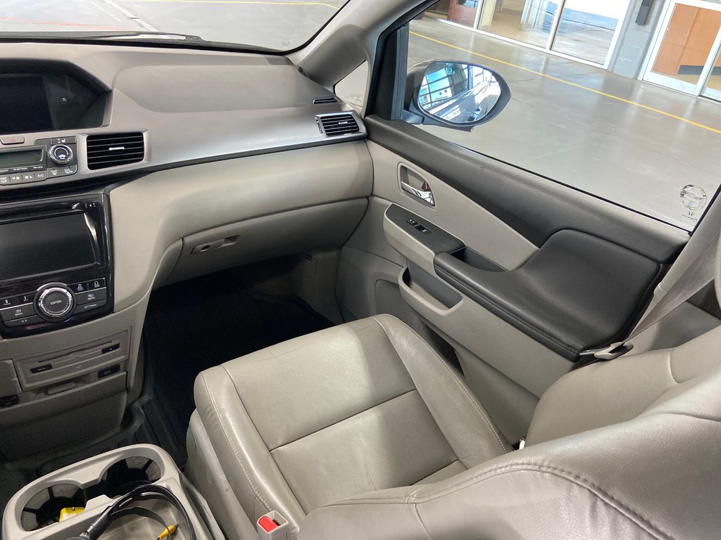 2015 Honda Odyssey EX-L in Cowansville, Quebec - 32 - w1024h768px