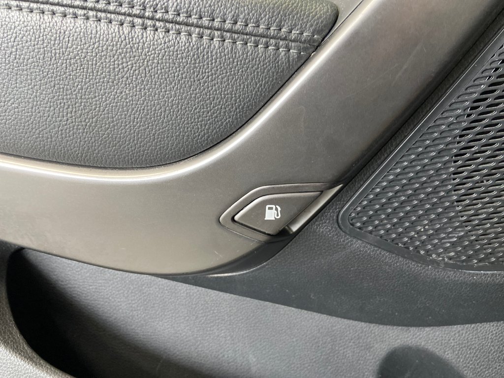 2017 Hyundai Santa Fe XL Premium in Cowansville, Quebec - 65 - w1024h768px