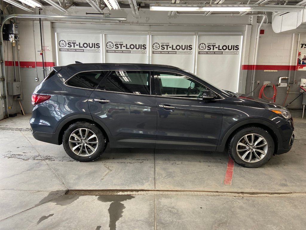 2017 Hyundai Santa Fe XL Premium in Cowansville, Quebec - 2 - w1024h768px