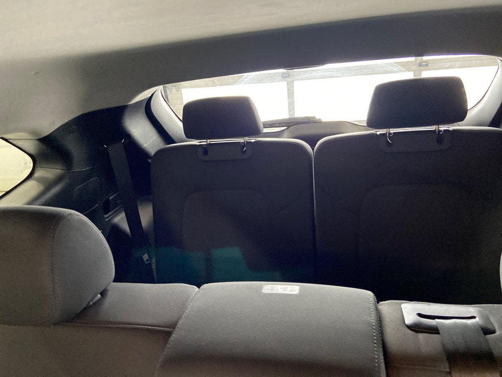 2017 Hyundai Santa Fe XL Premium in Cowansville, Quebec - 27 - w1024h768px