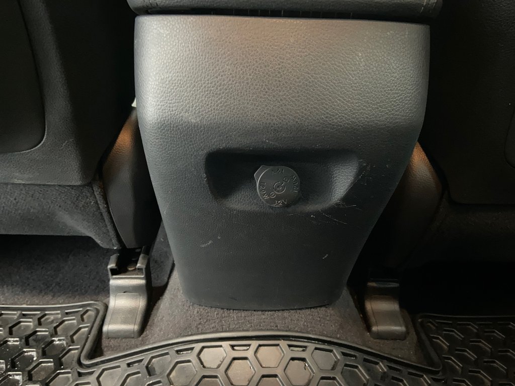 2017 Hyundai Santa Fe XL Premium in Cowansville, Quebec - 68 - w1024h768px