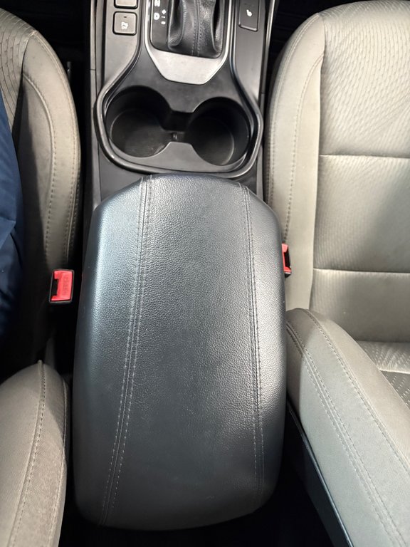 2013 Hyundai Santa Fe Premium in Cowansville, Quebec - 28 - w1024h768px