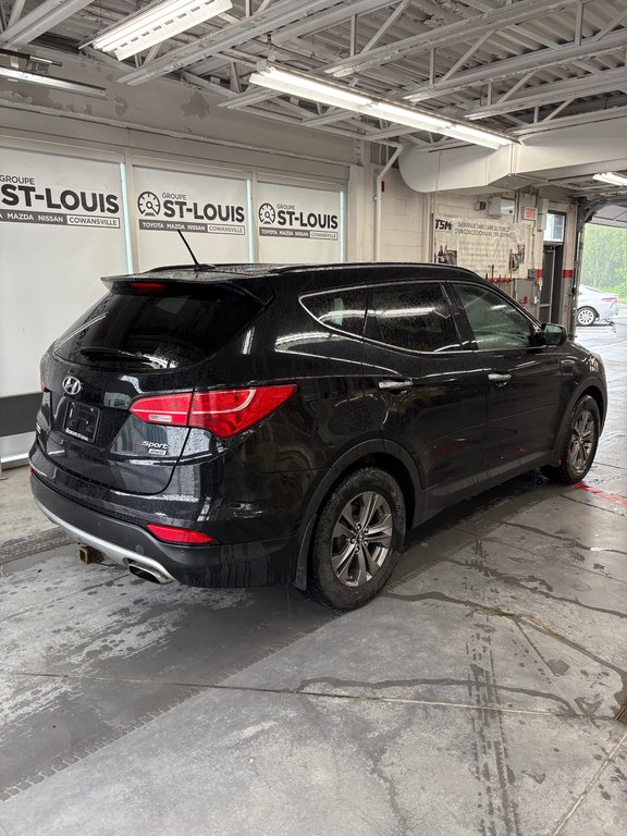 2013 Hyundai Santa Fe Premium in Cowansville, Quebec - 13 - w1024h768px