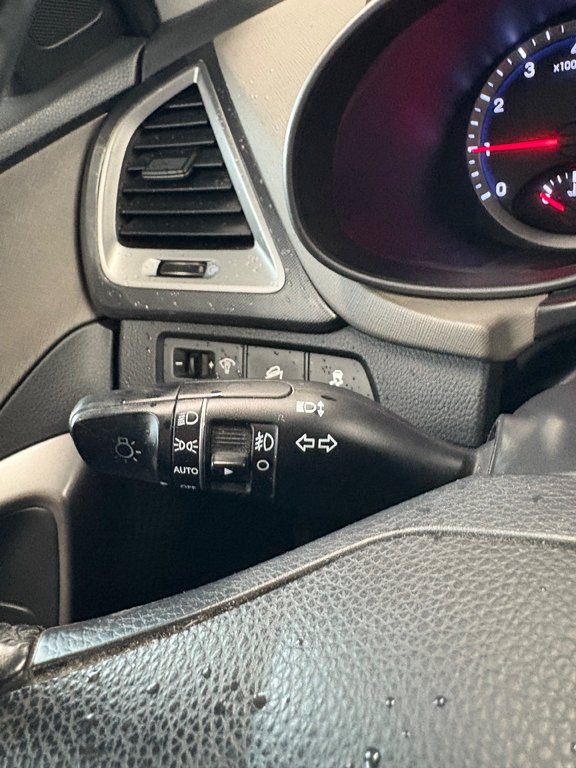 2013 Hyundai Santa Fe Premium in Cowansville, Quebec - 33 - w1024h768px